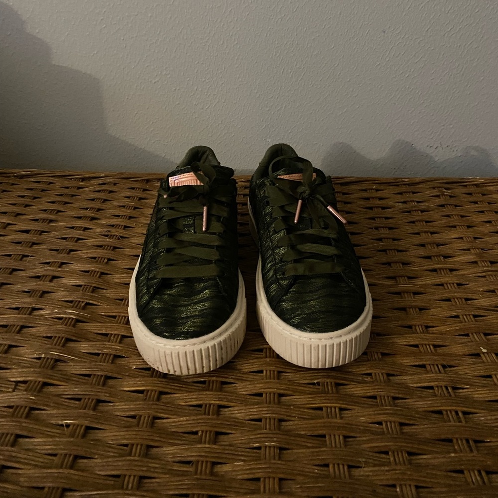 PUMA dark green creepers